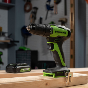 Аккумуляторная дрель-шуруповерт GREENWORKS 24V GD24DD35 (3704007CUC) бесщеточная с 2-мя 2 Ач аккумуляторами и зарядным устройством